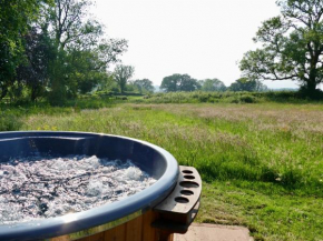 Ravenscroft Retreats Glamping